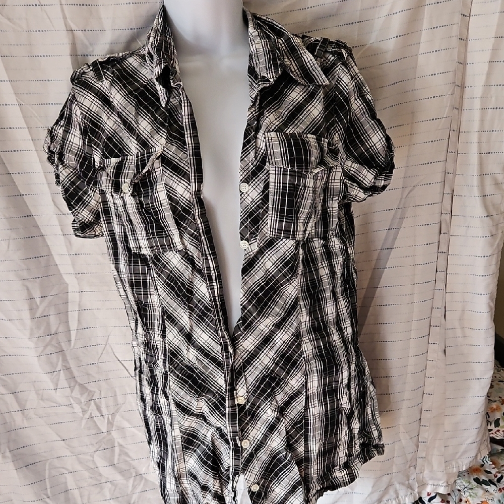 Black and White Plaid Button-Up Shirt